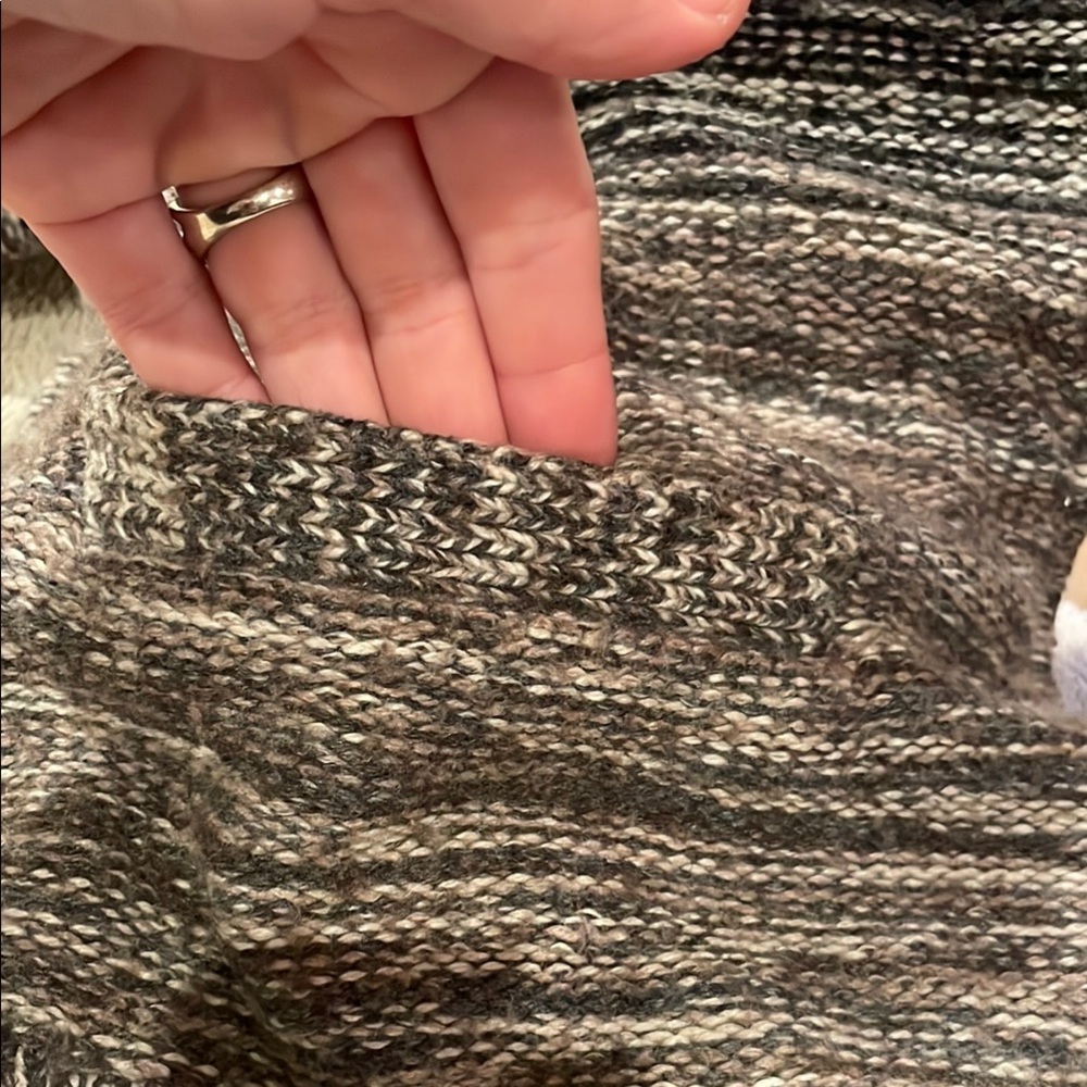 Men's Gray Sweater Abercrombie and Fitch cardigan - Picture 3 of 4